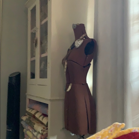 Meet your Posher, Debbie - Picture 1 of 1